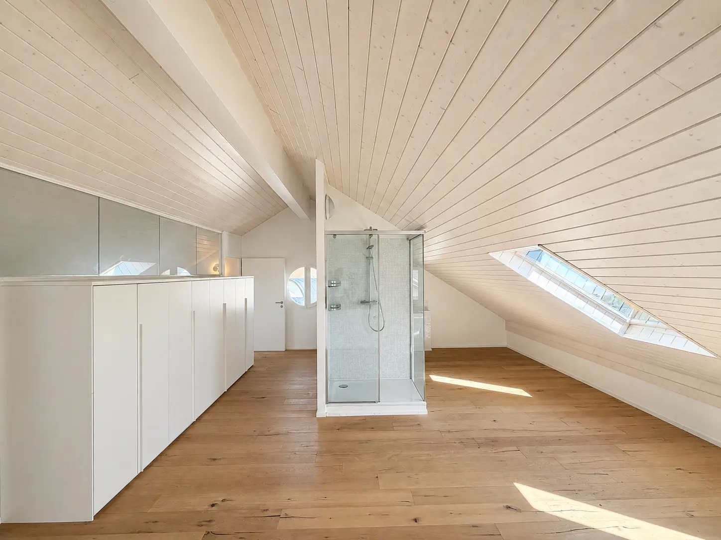 Galerie en enfilade, 51 m2 sous charpente