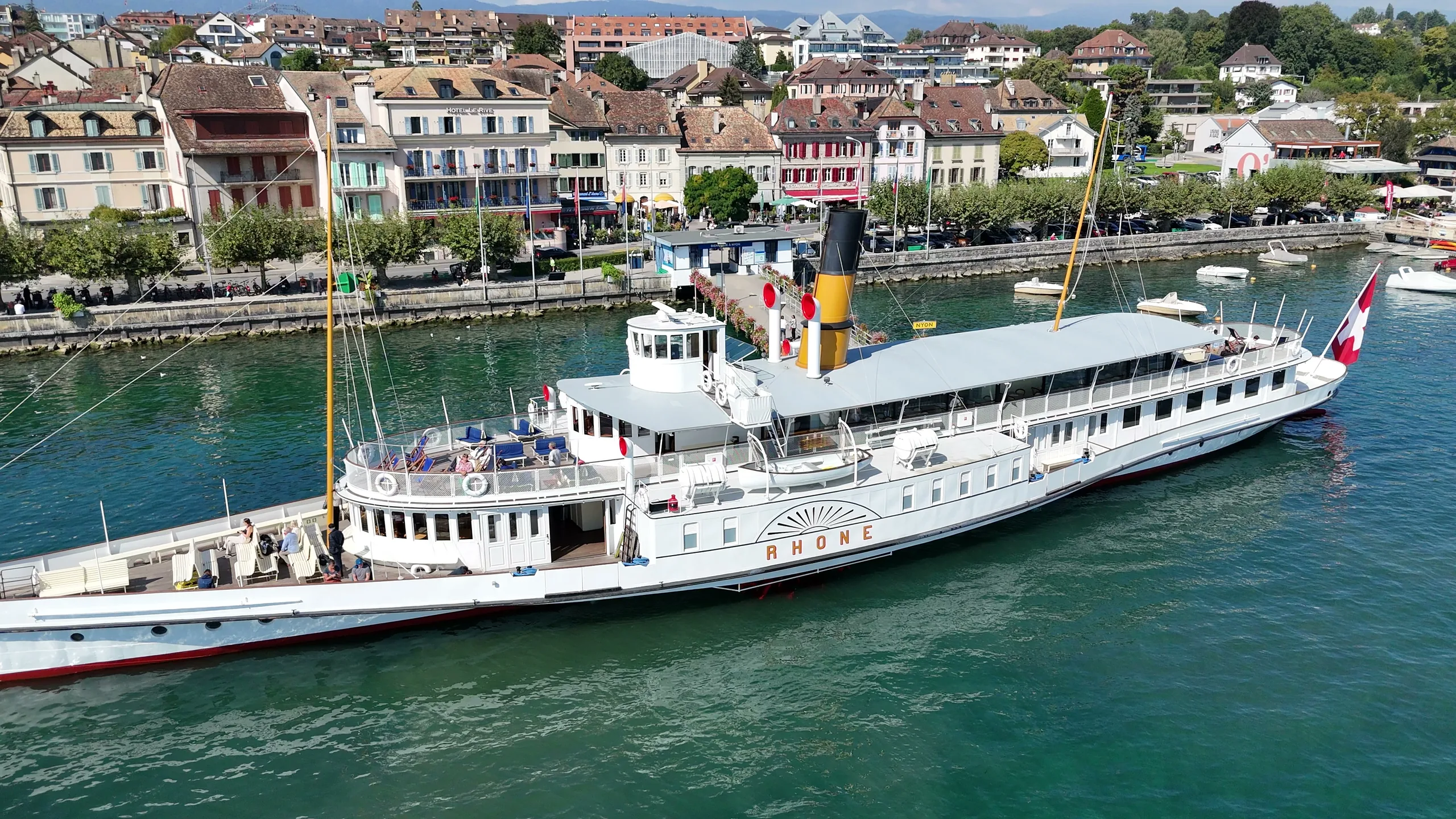 Vue aérienne de Nyon, district de Nyon